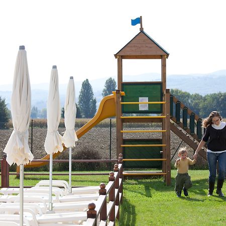 Agriturismo Le Rondini Di Francesco Di Assisi Cannara Buitenkant foto
