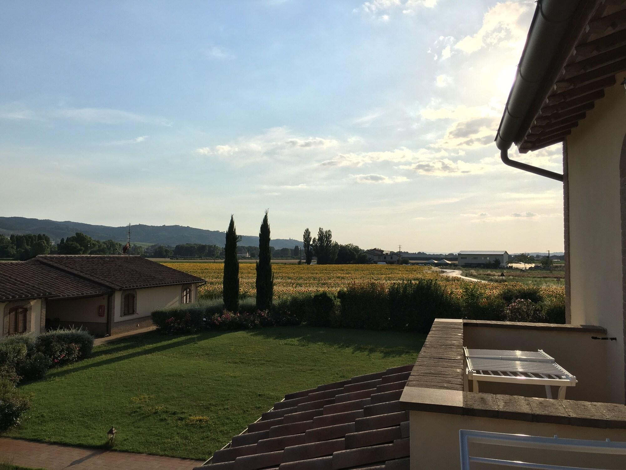 Agriturismo Le Rondini Di Francesco Di Assisi Cannara Buitenkant foto
