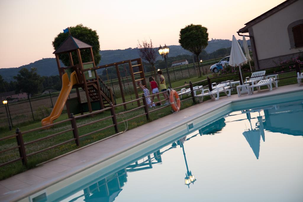 Agriturismo Le Rondini Di Francesco Di Assisi Cannara Buitenkant foto