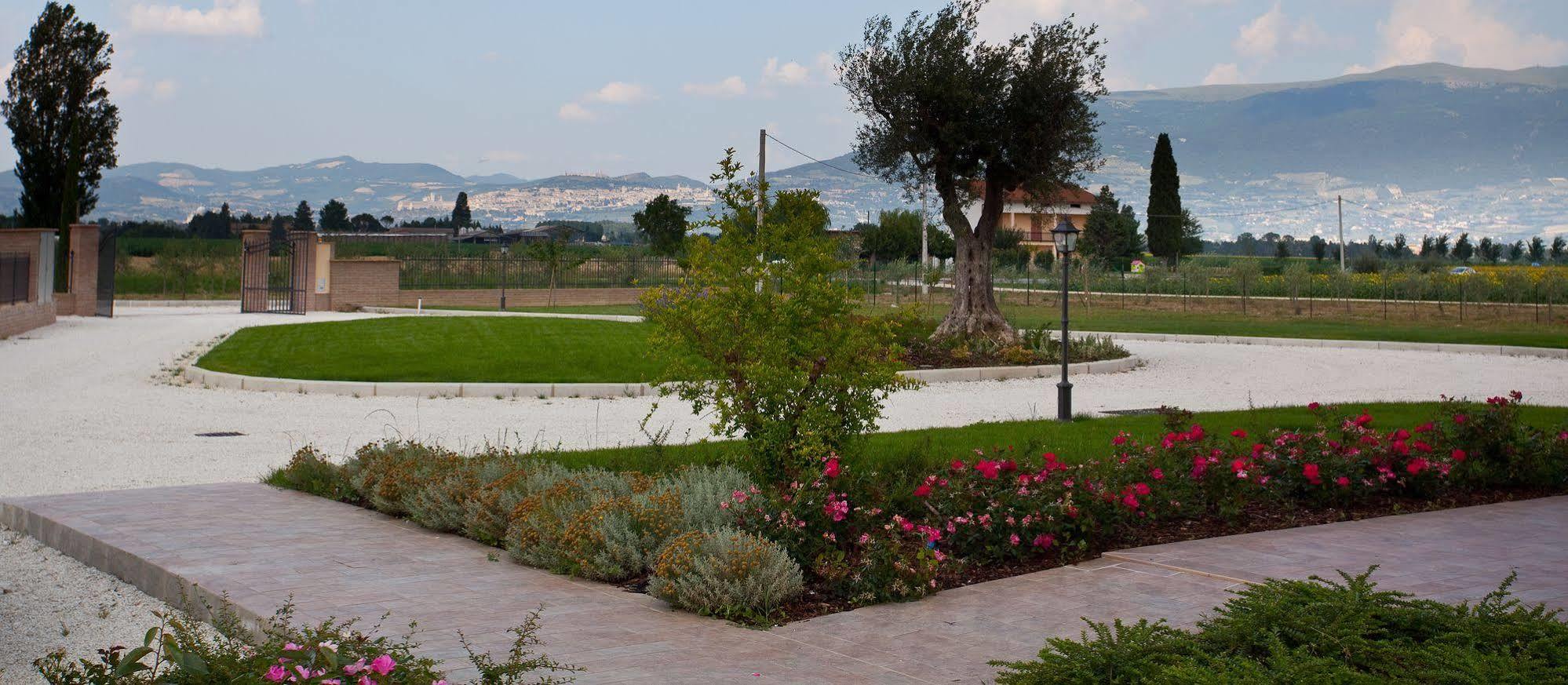 Agriturismo Le Rondini Di Francesco Di Assisi Cannara Buitenkant foto