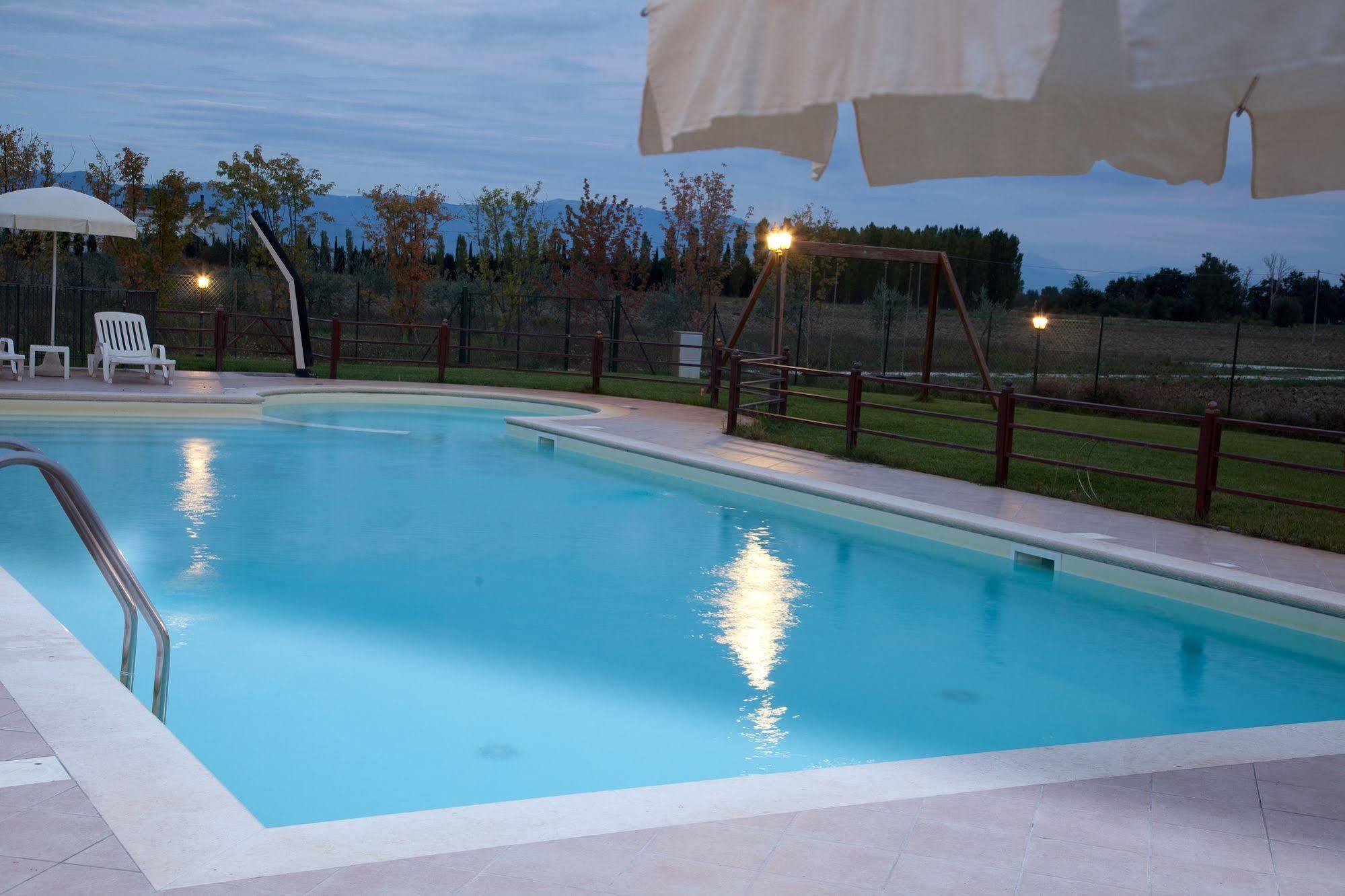 Agriturismo Le Rondini Di Francesco Di Assisi Cannara Buitenkant foto